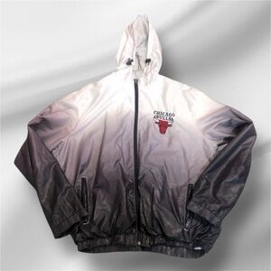 NBA Chicago Bulls Windbreaker Pullover